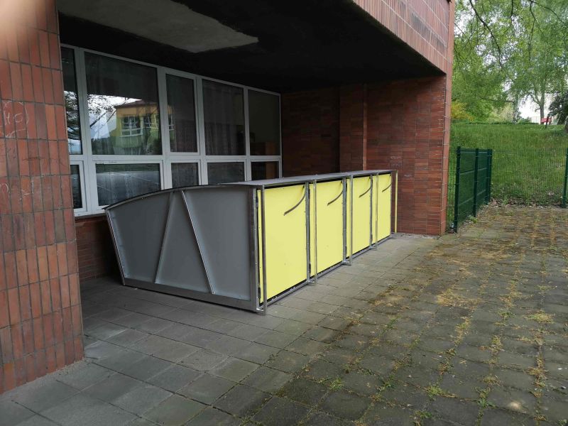 Bike Box - Most, 3rd elementary school, by the stadium