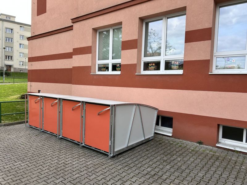 Bike Box - Most, Vitezslav Nezval 8th elementary school